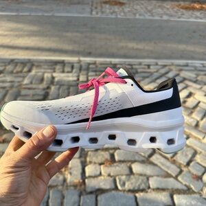 - shose for men cloud size 10.5 color zino canyon purple